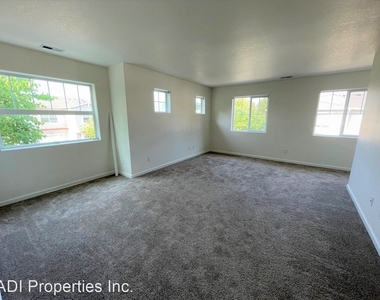 6220 Sw 182nd Terr. - Photo Thumbnail 7