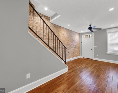 216 Albemarle St - Photo Thumbnail 3