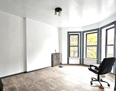 121 Martense Street - Photo Thumbnail 6