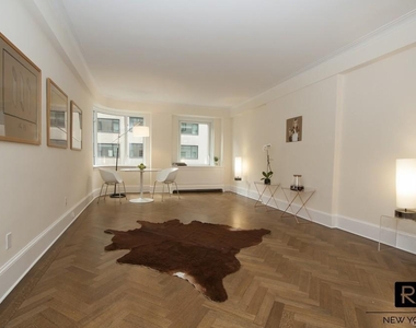 530 Park Avenue - Photo Thumbnail 2