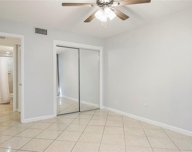 2950 W Bay Drive - Photo Thumbnail 22