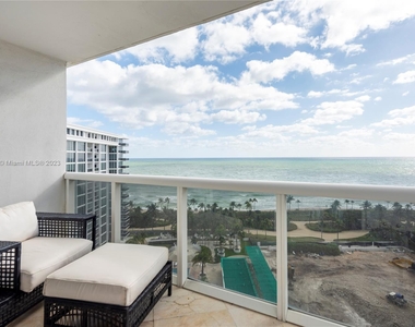 10275 Collins Ave - Photo Thumbnail 13