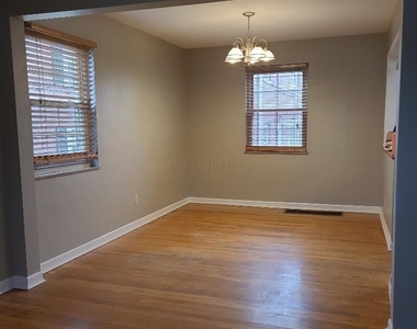 1139 Sells Avenue - Photo Thumbnail 2