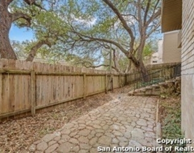 11822 Sandman Dr - Photo Thumbnail 23