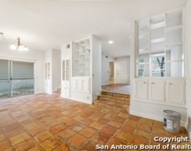 11822 Sandman Dr - Photo Thumbnail 4