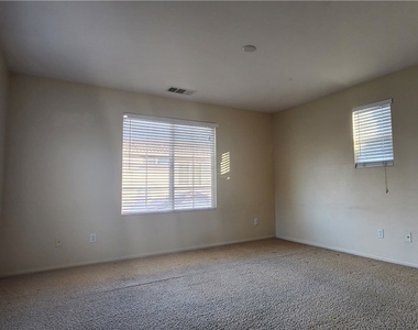 3072 Thyme Way - Photo Thumbnail 8