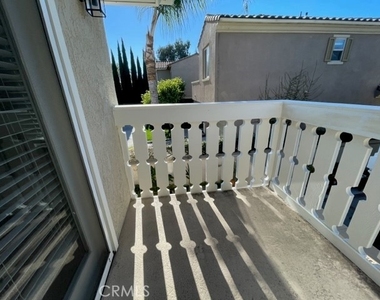 2463 Irvine Avenue - Photo Thumbnail 5