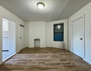 2305 2nd Avenue - Photo Thumbnail 2