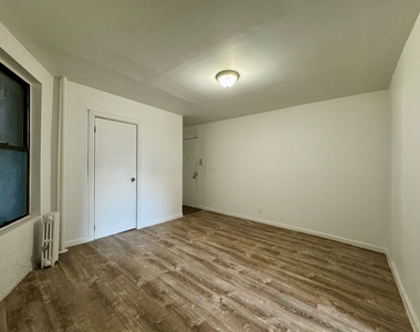 2305 2nd Avenue - Photo Thumbnail 6