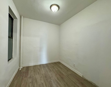 2305 2nd Avenue - Photo Thumbnail 8