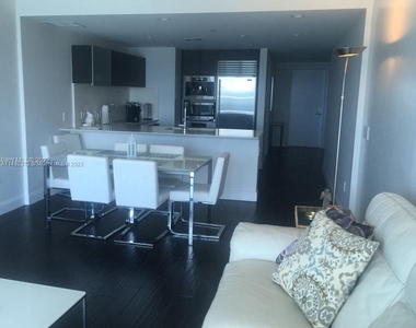 17001 Collins Ave - Photo Thumbnail 12