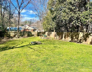 4638 Murrayhill Road - Photo Thumbnail 8