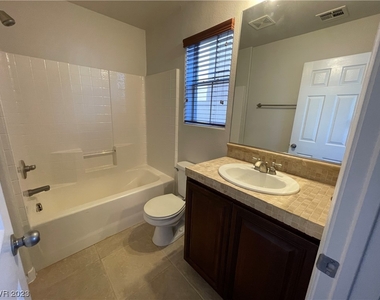 8929 Jamie Lee Avenue - Photo Thumbnail 24