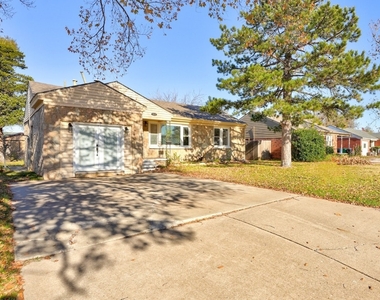 3135 Nw Grand Boulevard - Photo Thumbnail 40