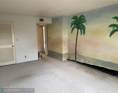 1901 N Ocean Blvd - Photo Thumbnail 12