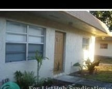 5214 Nw 24th Ct - Photo Thumbnail 6