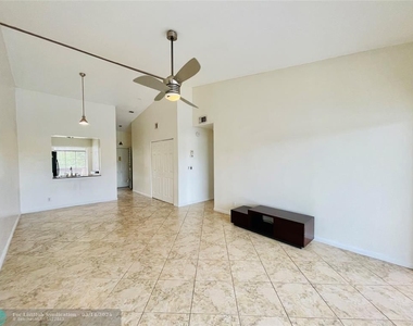 2297 Sw 15th Street - Photo Thumbnail 9