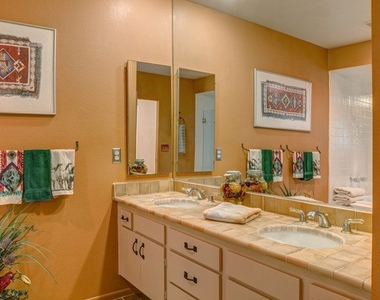 1597 E Sierra Way - Photo Thumbnail 22