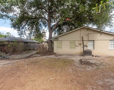 6125 Westgate - Photo Thumbnail 27