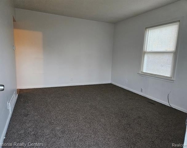 26171 Colgate Street - Photo Thumbnail 1