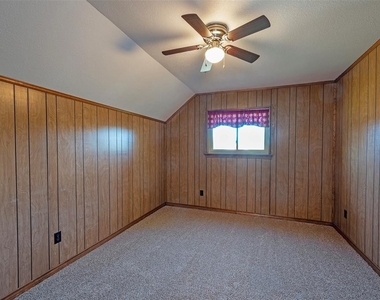 2944 Knollwood Drive - Photo Thumbnail 18