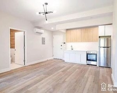 1711 Hancock Street - Photo Thumbnail 10