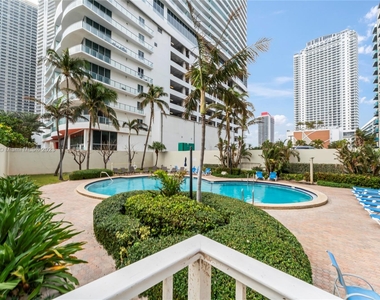 4001 S Ocean Dr - Photo Thumbnail 35