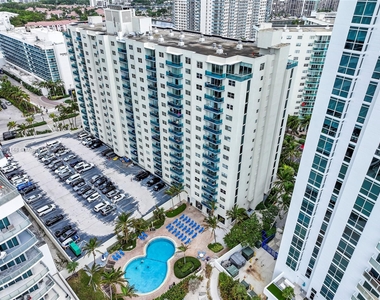 4001 S Ocean Dr - Photo Thumbnail 44