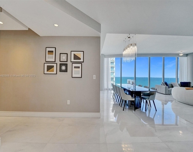 17901 Collins Ave - Photo Thumbnail 16