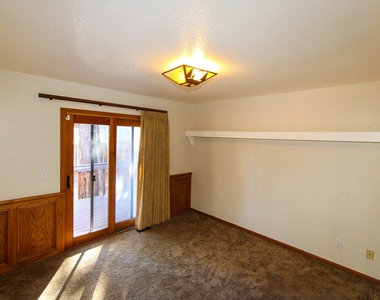 1253 Panorama Drive - Photo Thumbnail 17