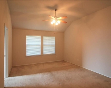 5100 Escambia Terrace - Photo Thumbnail 14