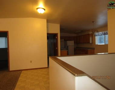 2230 Brewis Boulevard - Photo Thumbnail 5