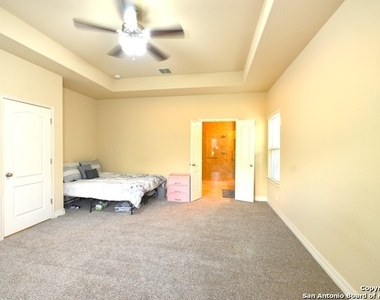 4928 Eagle Valley St - Photo Thumbnail 22