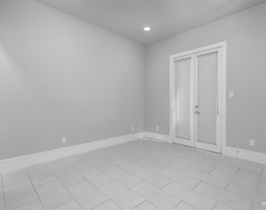2213 Pease Street - Photo Thumbnail 29