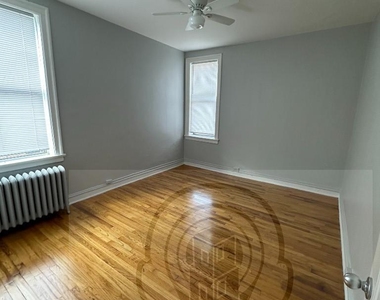 1361 West Estes Avenue - Photo Thumbnail 16