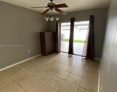 17136 Sw 143rd Pl - Photo Thumbnail 9