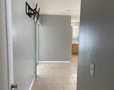 17136 Sw 143rd Pl - Photo Thumbnail 4