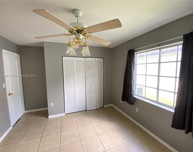 17136 Sw 143rd Pl - Photo Thumbnail 15