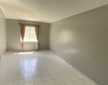 17136 Sw 143rd Pl - Photo Thumbnail 3