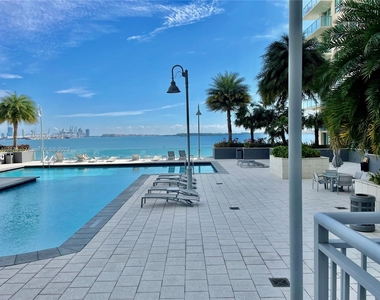 1155 Brickell Bay Dr - Photo Thumbnail 18