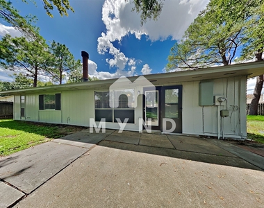 13306 Wimbledon Oaks Dr - Photo Thumbnail 16