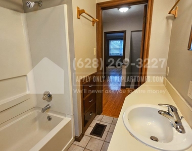 1734 Northwest Boulevard - Photo Thumbnail 12