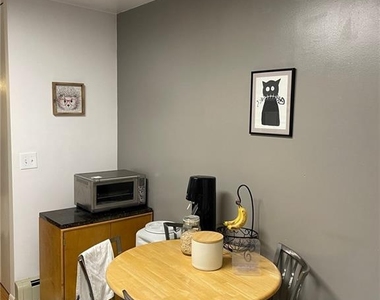 21 Lake Street - Photo Thumbnail 8