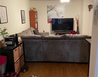 21 Lake Street - Photo Thumbnail 5