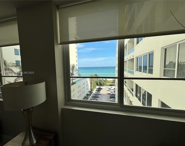 5005 Collins Ave - Photo Thumbnail 14