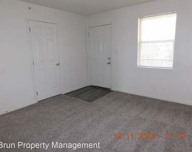 430 E. Red Bud Rd. Trevor Trace Apartments - Photo Thumbnail 2