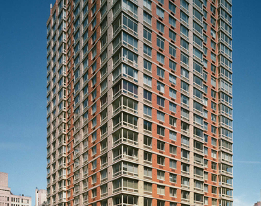 305 West 50th Street - Photo Thumbnail 46