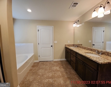 856 Rock Lane - Photo Thumbnail 14