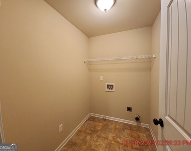 856 Rock Lane - Photo Thumbnail 18