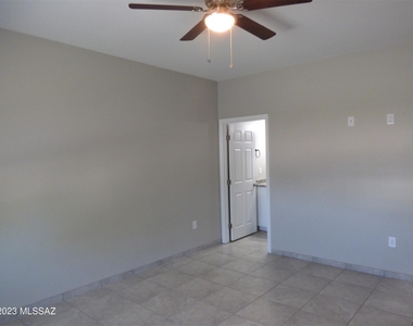 1699 S San Antonio Drive - Photo Thumbnail 15